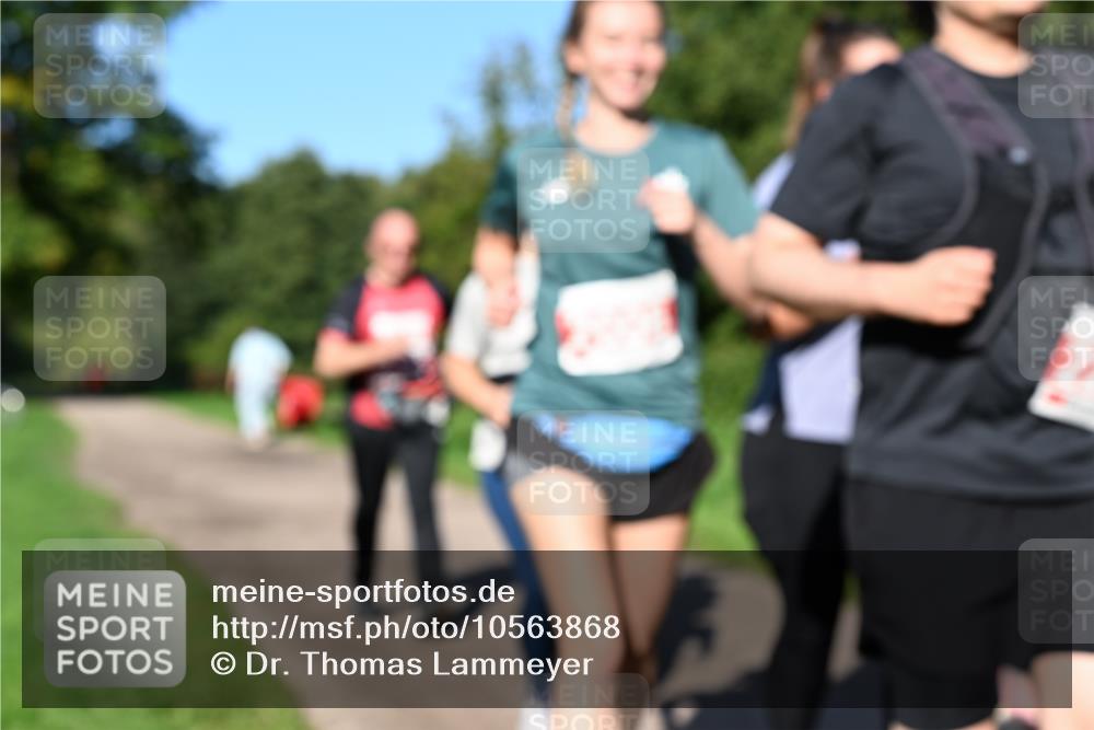 27.09.2026 - 35. Volkslauf durch das schöne Alstertal Dr. Thomas Lammeyer http://msf.ph/oto/10563868 27.09.2026 10:28:09 Laufen  meine-sportfotos.de