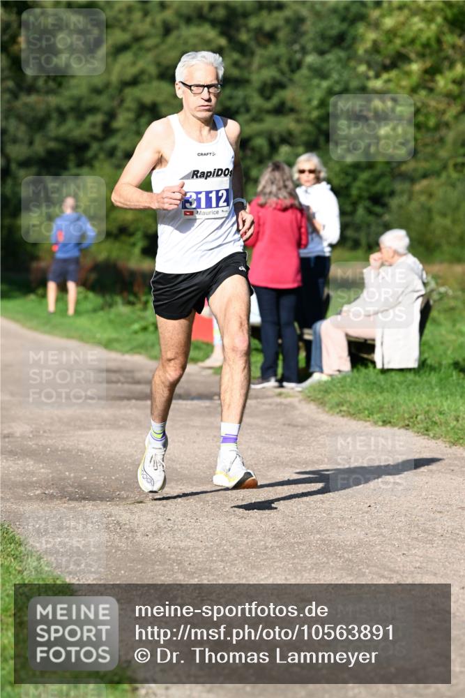 27.09.2026 - 35. Volkslauf durch das schöne Alstertal Dr. Thomas Lammeyer http://msf.ph/oto/10563891 27.09.2026 10:33:32 Laufen 3112 meine-sportfotos.de