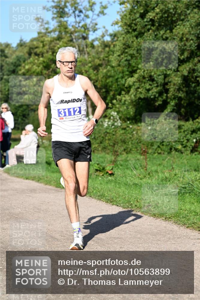 27.09.2026 - 35. Volkslauf durch das schöne Alstertal Dr. Thomas Lammeyer http://msf.ph/oto/10563899 27.09.2026 10:33:33 Laufen 3112 meine-sportfotos.de
