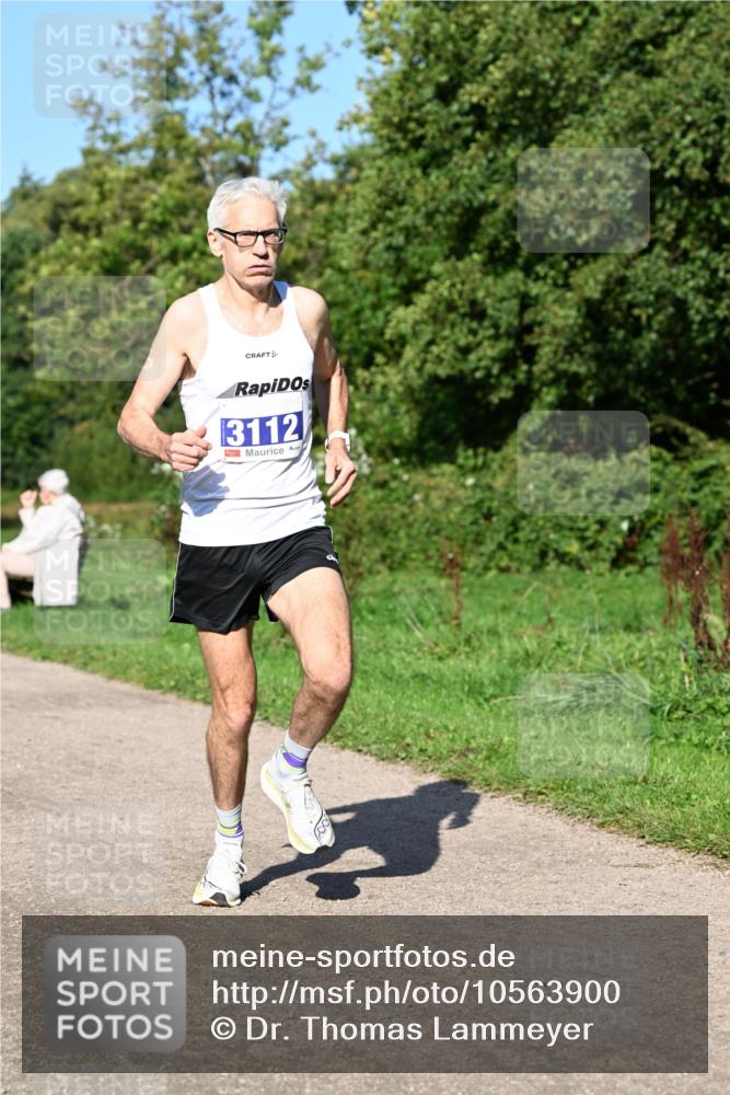 27.09.2026 - 35. Volkslauf durch das schöne Alstertal Dr. Thomas Lammeyer http://msf.ph/oto/10563900 27.09.2026 10:33:33 Laufen 3112 meine-sportfotos.de