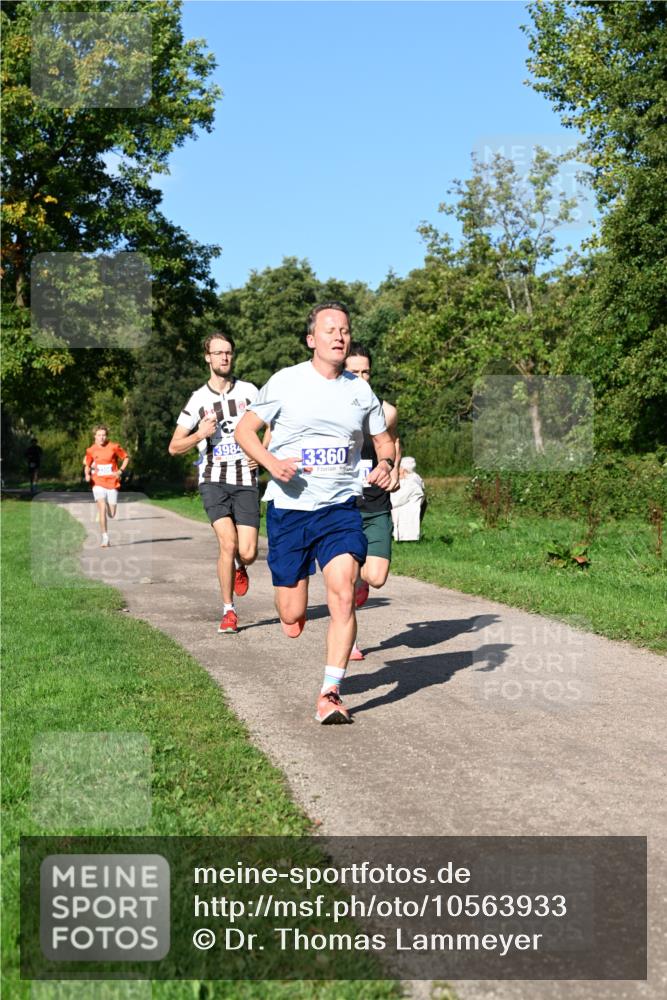 27.09.2026 - 35. Volkslauf durch das schöne Alstertal Dr. Thomas Lammeyer http://msf.ph/oto/10563933 27.09.2026 10:33:43 Laufen 3984, 3360, 1 meine-sportfotos.de