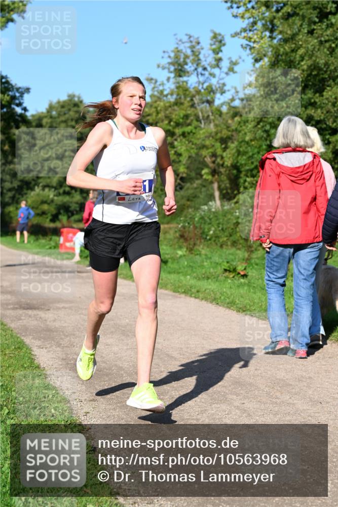 27.09.2026 - 35. Volkslauf durch das schöne Alstertal Dr. Thomas Lammeyer http://msf.ph/oto/10563968 27.09.2026 10:33:52 Laufen  meine-sportfotos.de