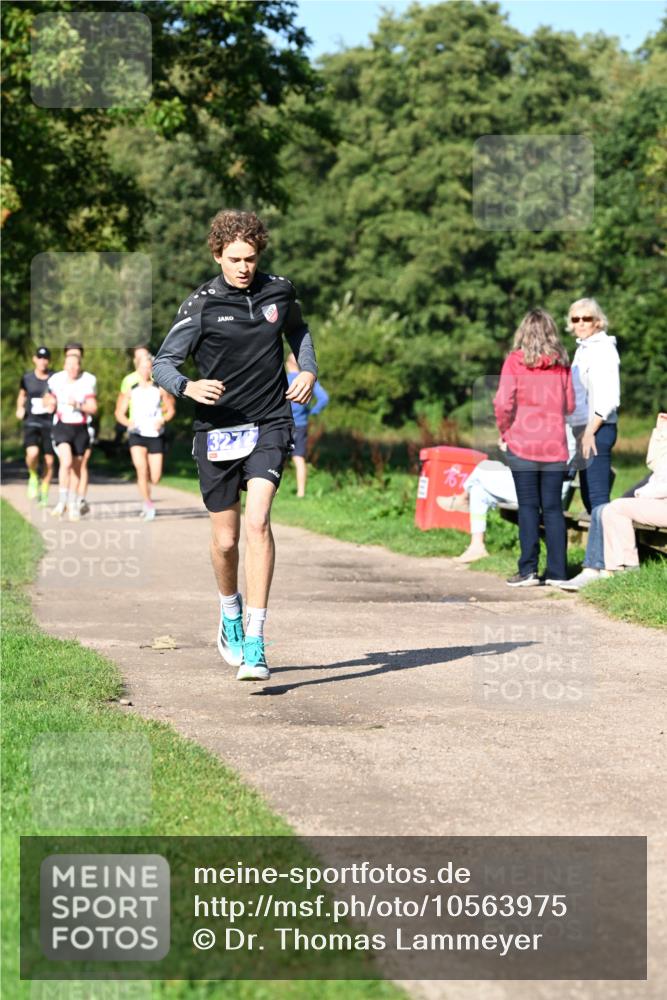 27.09.2026 - 35. Volkslauf durch das schöne Alstertal Dr. Thomas Lammeyer http://msf.ph/oto/10563975 27.09.2026 10:33:54 Laufen  meine-sportfotos.de