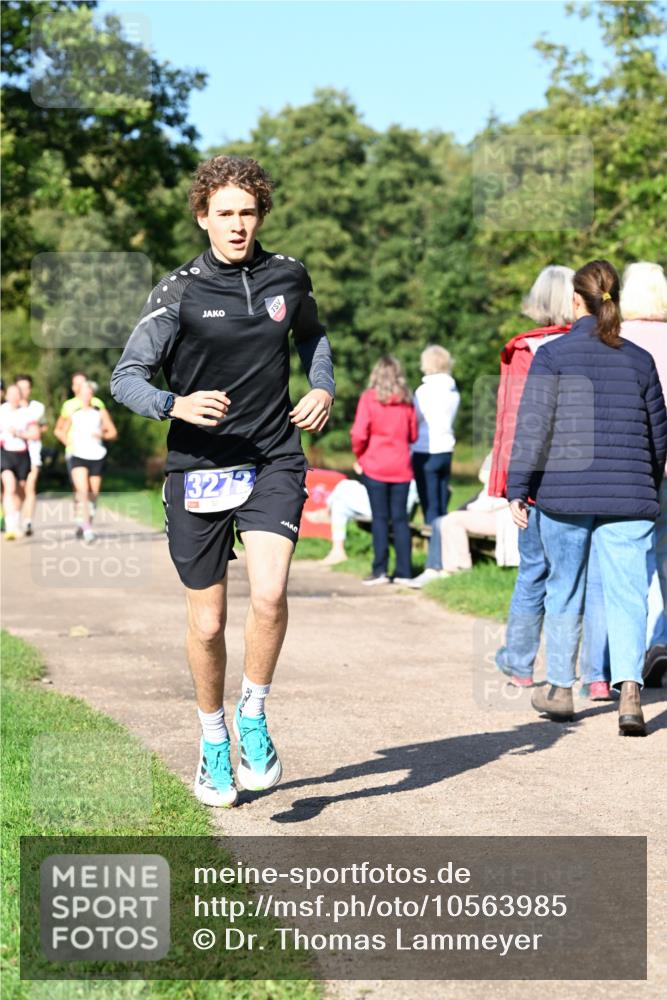 27.09.2026 - 35. Volkslauf durch das schöne Alstertal Dr. Thomas Lammeyer http://msf.ph/oto/10563985 27.09.2026 10:33:55 Laufen 3272 meine-sportfotos.de