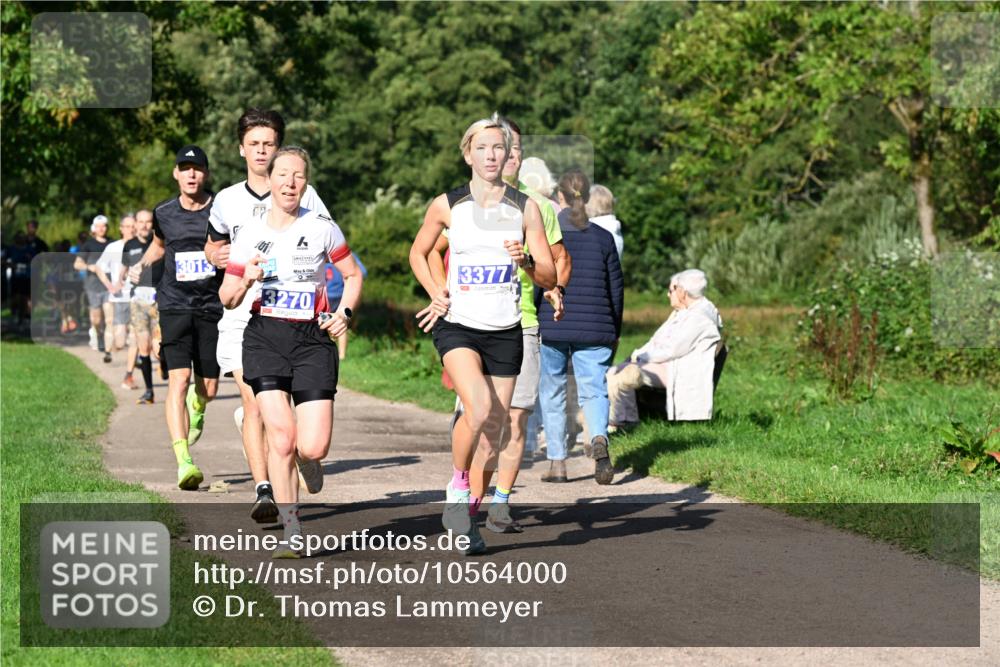 27.09.2026 - 35. Volkslauf durch das schöne Alstertal Dr. Thomas Lammeyer http://msf.ph/oto/10564000 27.09.2026 10:34:01 Laufen 3013, 3270, 3377 meine-sportfotos.de