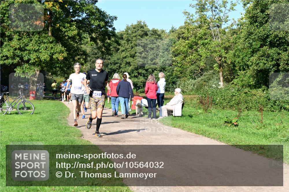 27.09.2026 - 35. Volkslauf durch das schöne Alstertal Dr. Thomas Lammeyer http://msf.ph/oto/10564032 27.09.2026 10:34:05 Laufen 3412, 2431 meine-sportfotos.de