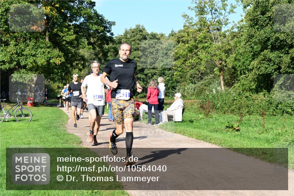 27.09.2026 - 35. Volkslauf durch das schöne Alstertal Dr. Thomas Lammeyer http://msf.ph/oto/10564040 27.09.2026 10:34:06 Laufen 3412, 431 meine-sportfotos.de
