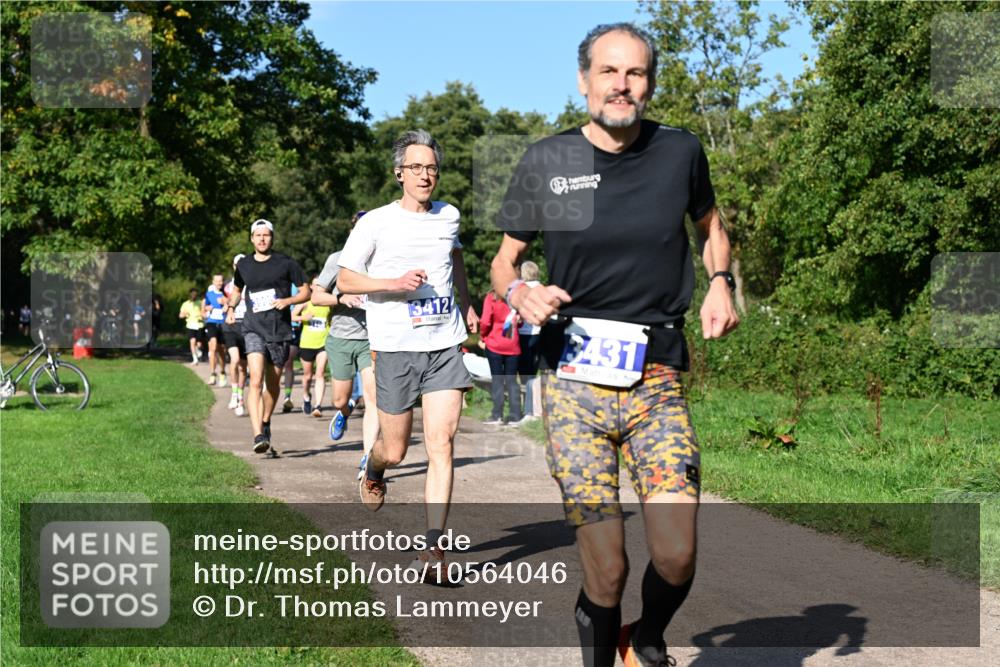 27.09.2026 - 35. Volkslauf durch das schöne Alstertal Dr. Thomas Lammeyer http://msf.ph/oto/10564046 27.09.2026 10:34:08 Laufen 3412, 3431 meine-sportfotos.de