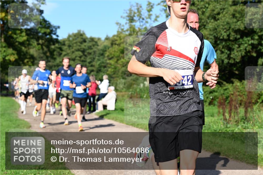 27.09.2026 - 35. Volkslauf durch das schöne Alstertal Dr. Thomas Lammeyer http://msf.ph/oto/10564086 27.09.2026 10:34:14 Laufen 42 meine-sportfotos.de