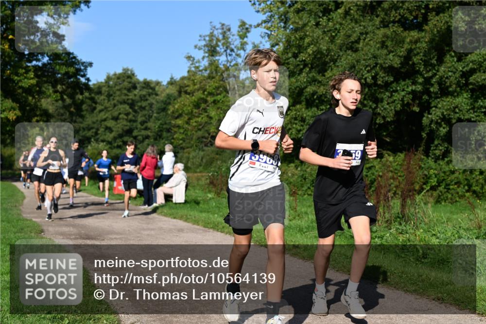27.09.2026 - 35. Volkslauf durch das schöne Alstertal Dr. Thomas Lammeyer http://msf.ph/oto/10564139 27.09.2026 10:34:22 Laufen 3968, 59 meine-sportfotos.de