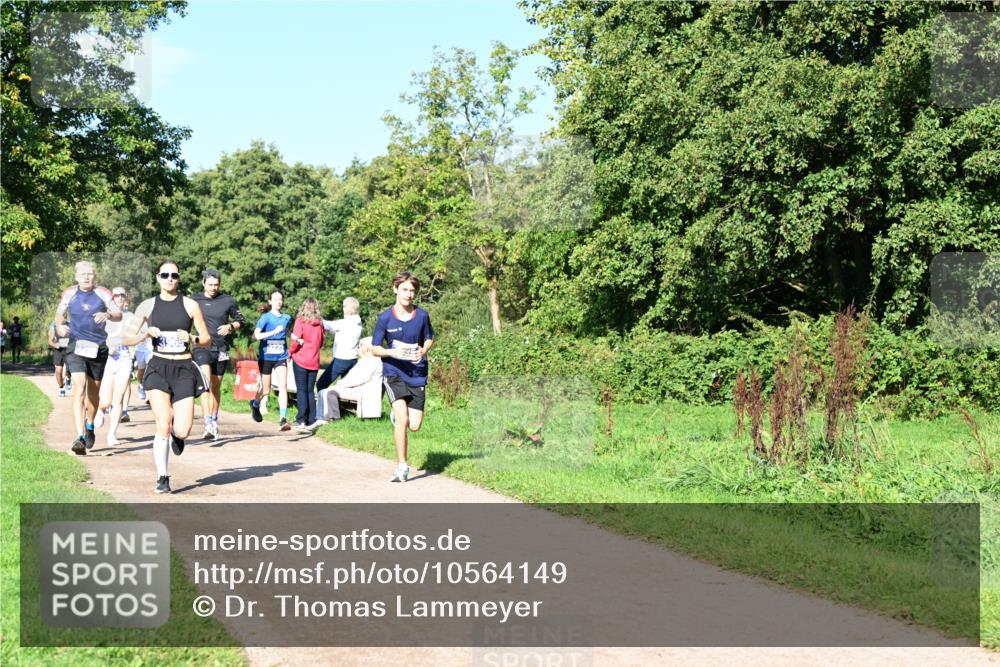 27.09.2026 - 35. Volkslauf durch das schöne Alstertal Dr. Thomas Lammeyer http://msf.ph/oto/10564149 27.09.2026 10:34:23 Laufen  meine-sportfotos.de