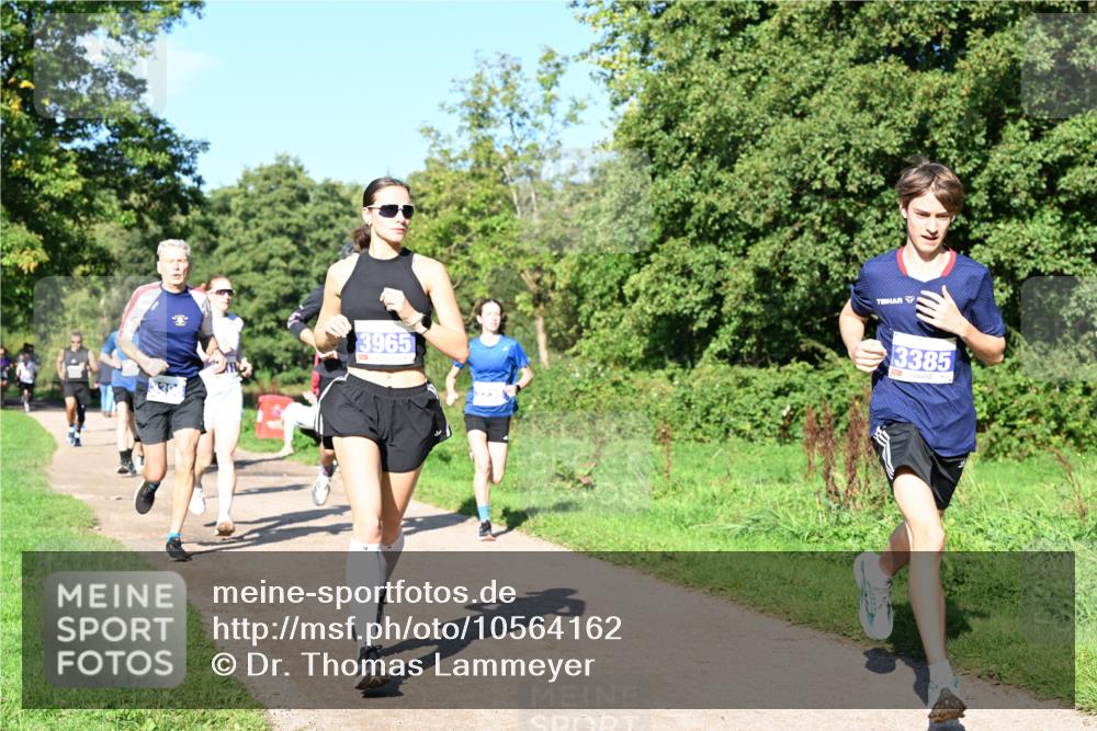 27.09.2026 - 35. Volkslauf durch das schöne Alstertal Dr. Thomas Lammeyer http://msf.ph/oto/10564162 27.09.2026 10:34:25 Laufen 30, 3965, 3385 meine-sportfotos.de