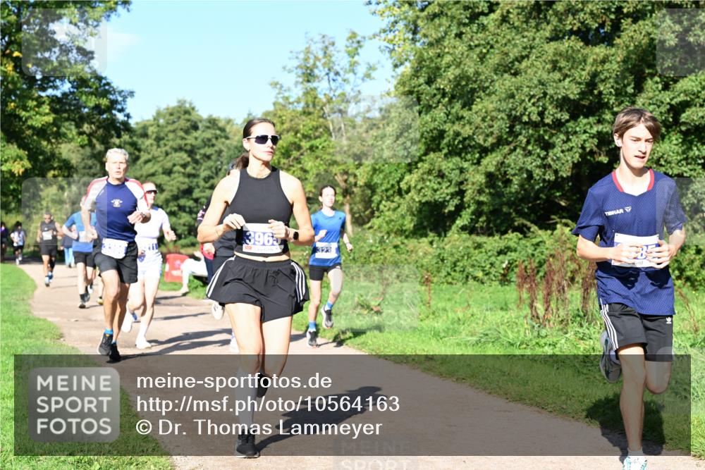 27.09.2026 - 35. Volkslauf durch das schöne Alstertal Dr. Thomas Lammeyer http://msf.ph/oto/10564163 27.09.2026 10:34:25 Laufen 3965, 323 meine-sportfotos.de
