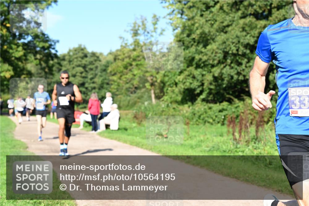 27.09.2026 - 35. Volkslauf durch das schöne Alstertal Dr. Thomas Lammeyer http://msf.ph/oto/10564195 27.09.2026 10:34:31 Laufen 33 meine-sportfotos.de