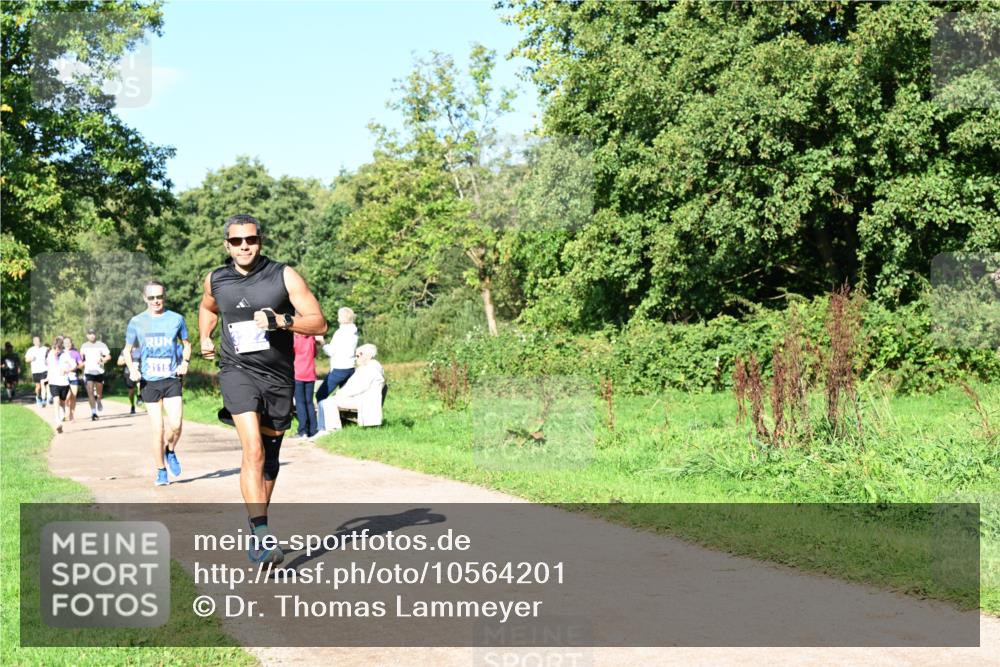 27.09.2026 - 35. Volkslauf durch das schöne Alstertal Dr. Thomas Lammeyer http://msf.ph/oto/10564201 27.09.2026 10:34:32 Laufen 115 meine-sportfotos.de