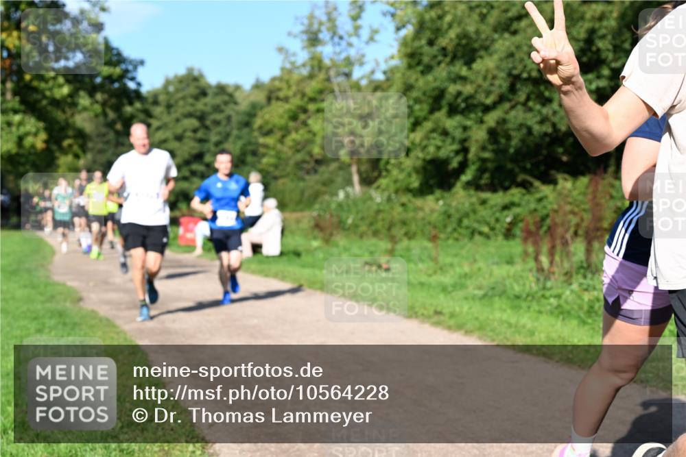27.09.2026 - 35. Volkslauf durch das schöne Alstertal Dr. Thomas Lammeyer http://msf.ph/oto/10564228 27.09.2026 10:34:43 Laufen  meine-sportfotos.de