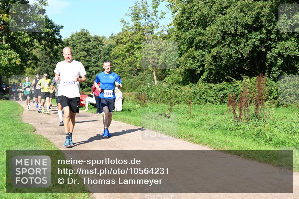 27.09.2026 - 35. Volkslauf durch das schöne Alstertal Dr. Thomas Lammeyer http://msf.ph/oto/10564231 27.09.2026 10:34:43 Laufen 3375, 3177 meine-sportfotos.de