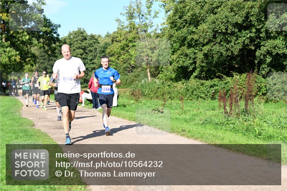 27.09.2026 - 35. Volkslauf durch das schöne Alstertal Dr. Thomas Lammeyer http://msf.ph/oto/10564232 27.09.2026 10:34:43 Laufen 3375, 3177 meine-sportfotos.de