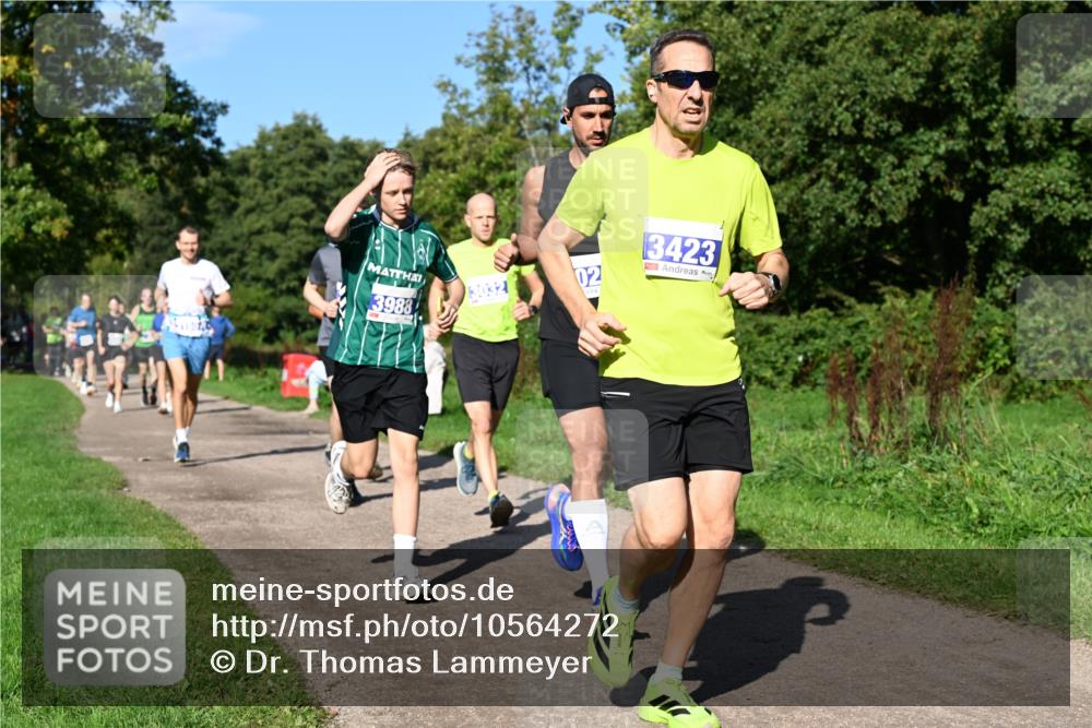 27.09.2026 - 35. Volkslauf durch das schöne Alstertal Dr. Thomas Lammeyer http://msf.ph/oto/10564272 27.09.2026 10:34:49 Laufen 3988, 02, 3423 meine-sportfotos.de