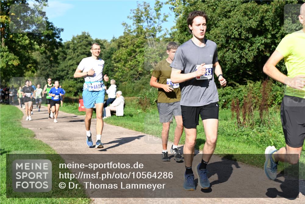 27.09.2026 - 35. Volkslauf durch das schöne Alstertal Dr. Thomas Lammeyer http://msf.ph/oto/10564286 27.09.2026 10:34:51 Laufen  meine-sportfotos.de
