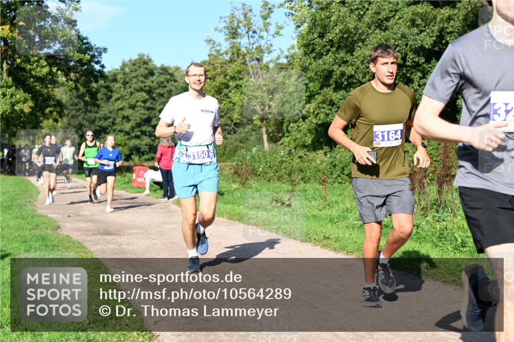 27.09.2026 - 35. Volkslauf durch das schöne Alstertal Dr. Thomas Lammeyer http://msf.ph/oto/10564289 27.09.2026 10:34:52 Laufen 3164, 132, 3150 meine-sportfotos.de