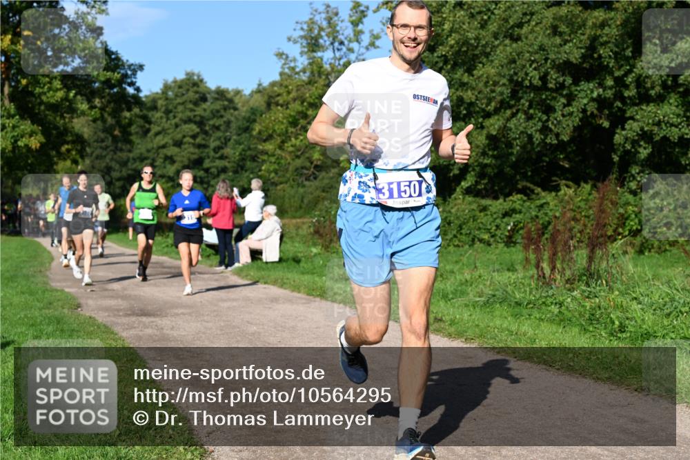 27.09.2026 - 35. Volkslauf durch das schöne Alstertal Dr. Thomas Lammeyer http://msf.ph/oto/10564295 27.09.2026 10:34:53 Laufen 3150 meine-sportfotos.de