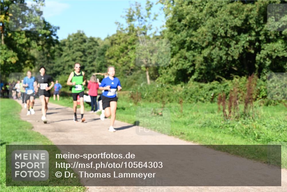 27.09.2026 - 35. Volkslauf durch das schöne Alstertal Dr. Thomas Lammeyer http://msf.ph/oto/10564303 27.09.2026 10:34:54 Laufen  meine-sportfotos.de