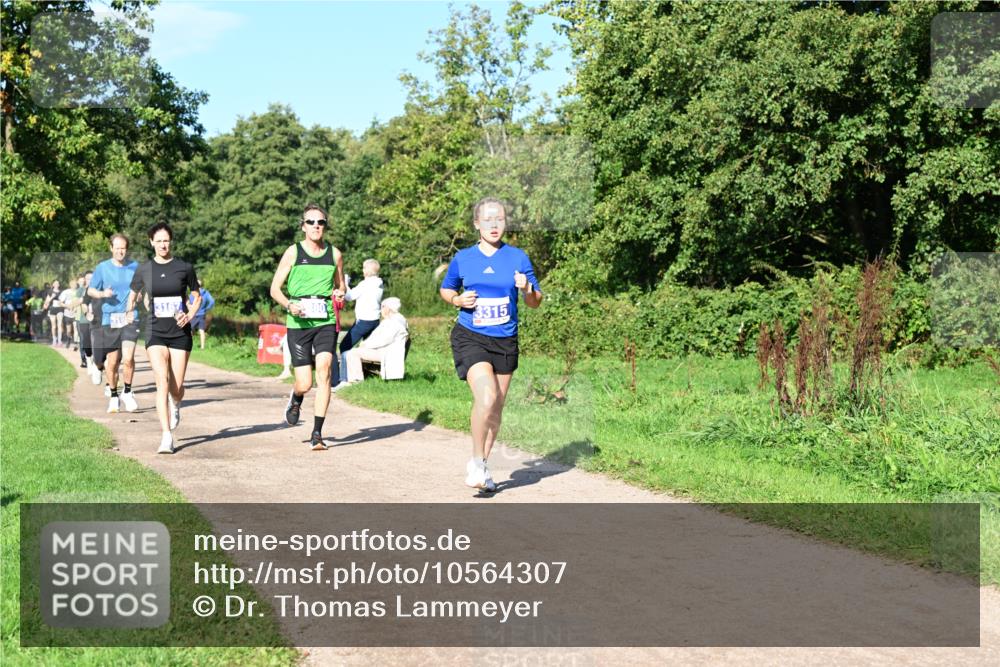 27.09.2026 - 35. Volkslauf durch das schöne Alstertal Dr. Thomas Lammeyer http://msf.ph/oto/10564307 27.09.2026 10:34:55 Laufen 3315 meine-sportfotos.de