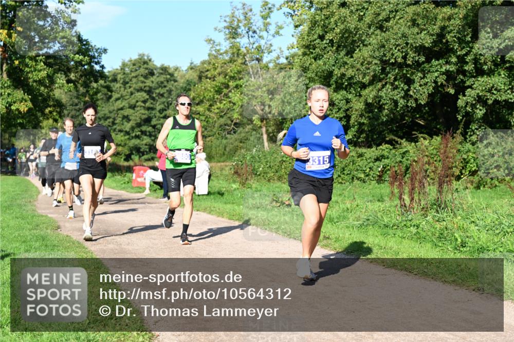 27.09.2026 - 35. Volkslauf durch das schöne Alstertal Dr. Thomas Lammeyer http://msf.ph/oto/10564312 27.09.2026 10:34:55 Laufen 80, 3315 meine-sportfotos.de