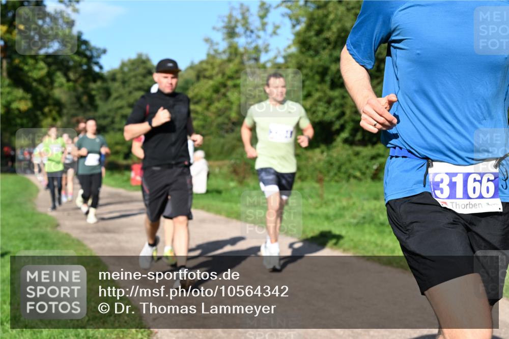 27.09.2026 - 35. Volkslauf durch das schöne Alstertal Dr. Thomas Lammeyer http://msf.ph/oto/10564342 27.09.2026 10:35:00 Laufen 3166 meine-sportfotos.de