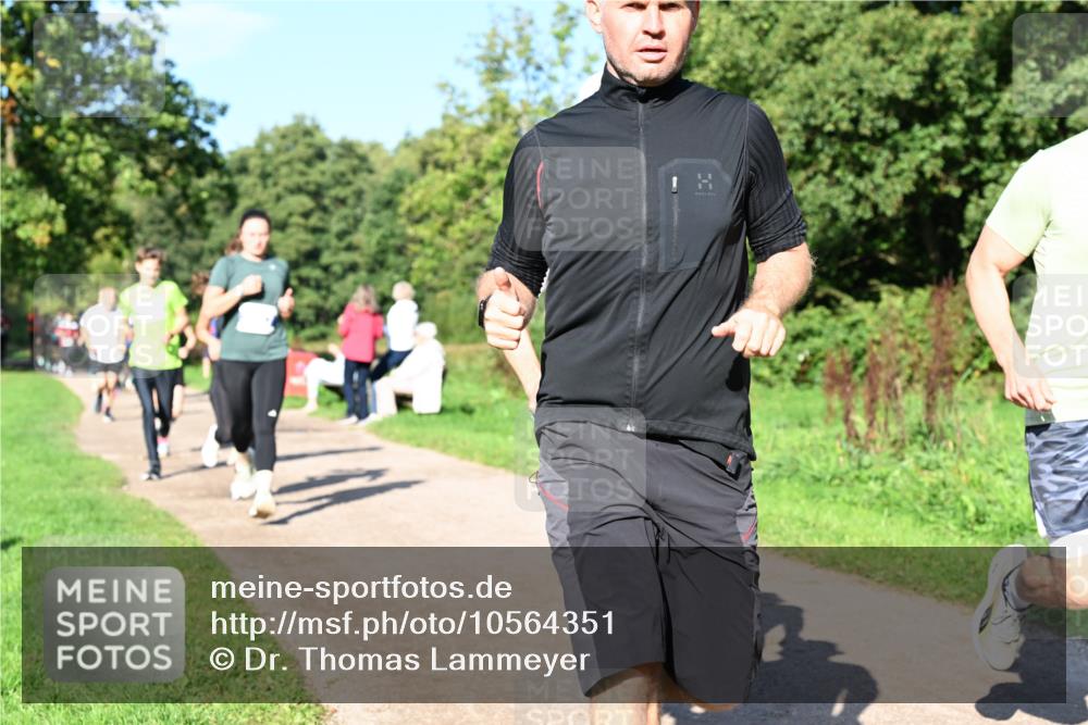 27.09.2026 - 35. Volkslauf durch das schöne Alstertal Dr. Thomas Lammeyer http://msf.ph/oto/10564351 27.09.2026 10:35:01 Laufen  meine-sportfotos.de