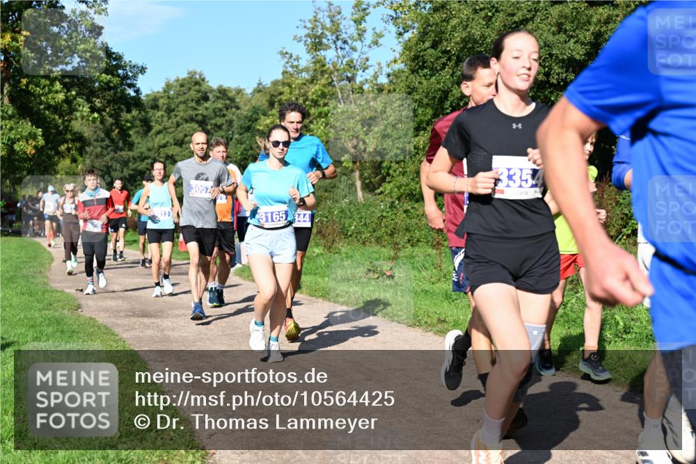 27.09.2026 - 35. Volkslauf durch das schöne Alstertal Dr. Thomas Lammeyer http://msf.ph/oto/10564425 27.09.2026 10:35:14 Laufen 13, 30577, 3165, 344, 335 meine-sportfotos.de
