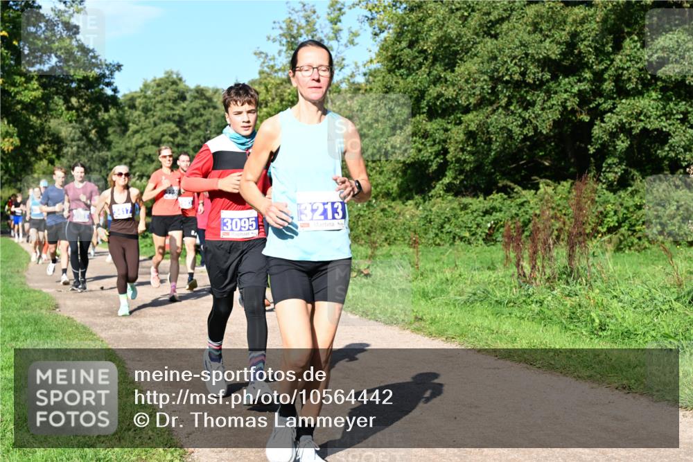 27.09.2026 - 35. Volkslauf durch das schöne Alstertal Dr. Thomas Lammeyer http://msf.ph/oto/10564442 27.09.2026 10:35:17 Laufen 13095, 3213 meine-sportfotos.de