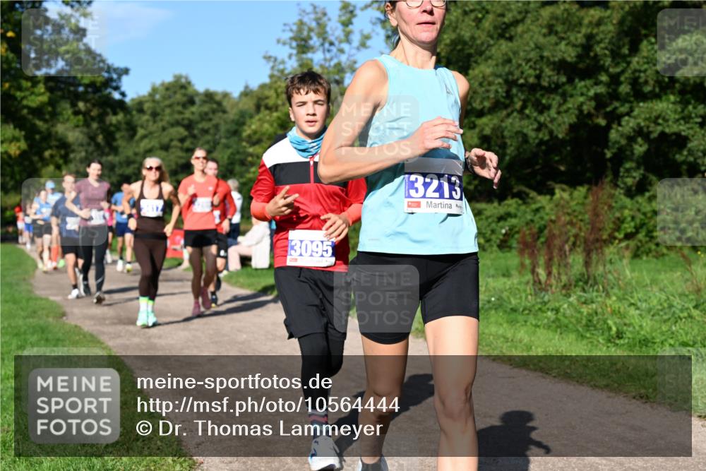 27.09.2026 - 35. Volkslauf durch das schöne Alstertal Dr. Thomas Lammeyer http://msf.ph/oto/10564444 27.09.2026 10:35:18 Laufen 3095, 113213 meine-sportfotos.de