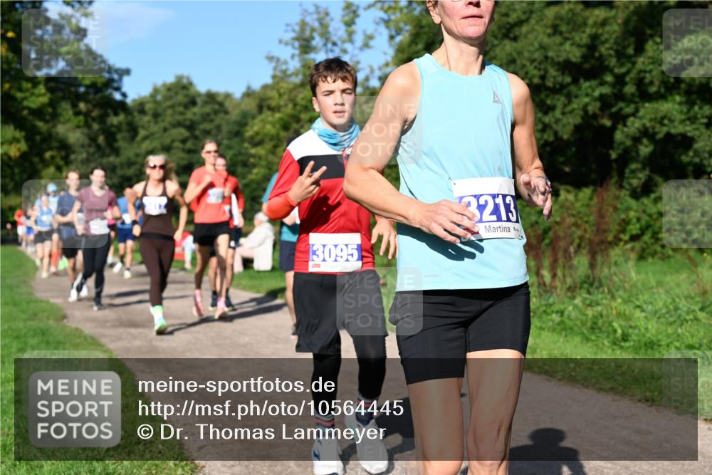 27.09.2026 - 35. Volkslauf durch das schöne Alstertal Dr. Thomas Lammeyer http://msf.ph/oto/10564445 27.09.2026 10:35:18 Laufen 3095, 3213 meine-sportfotos.de