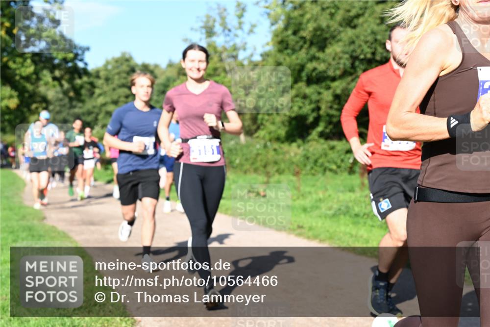 27.09.2026 - 35. Volkslauf durch das schöne Alstertal Dr. Thomas Lammeyer http://msf.ph/oto/10564466 27.09.2026 10:35:21 Laufen  meine-sportfotos.de