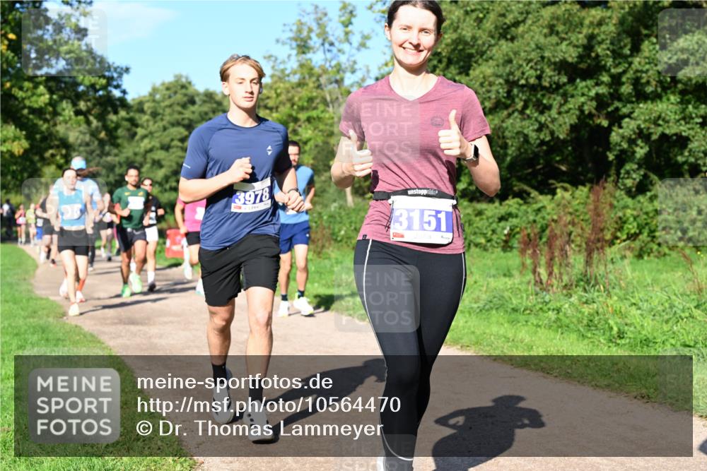 27.09.2026 - 35. Volkslauf durch das schöne Alstertal Dr. Thomas Lammeyer http://msf.ph/oto/10564470 27.09.2026 10:35:22 Laufen 3978, 3151 meine-sportfotos.de