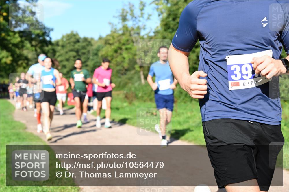 27.09.2026 - 35. Volkslauf durch das schöne Alstertal Dr. Thomas Lammeyer http://msf.ph/oto/10564479 27.09.2026 10:35:23 Laufen 39 meine-sportfotos.de