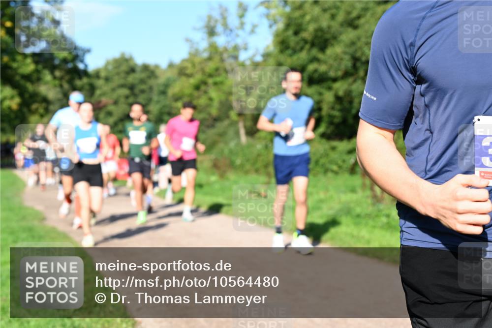 27.09.2026 - 35. Volkslauf durch das schöne Alstertal Dr. Thomas Lammeyer http://msf.ph/oto/10564480 27.09.2026 10:35:23 Laufen  meine-sportfotos.de