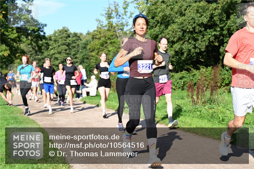 27.09.2026 - 35. Volkslauf durch das schöne Alstertal Dr. Thomas Lammeyer http://msf.ph/oto/10564516 27.09.2026 10:35:28 Laufen 3221, 185 meine-sportfotos.de