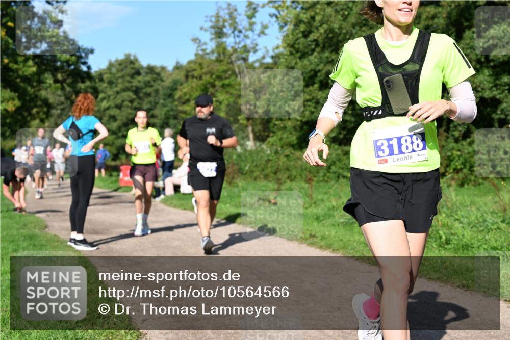 27.09.2026 - 35. Volkslauf durch das schöne Alstertal Dr. Thomas Lammeyer http://msf.ph/oto/10564566 27.09.2026 10:35:36 Laufen 3188, 02 meine-sportfotos.de
