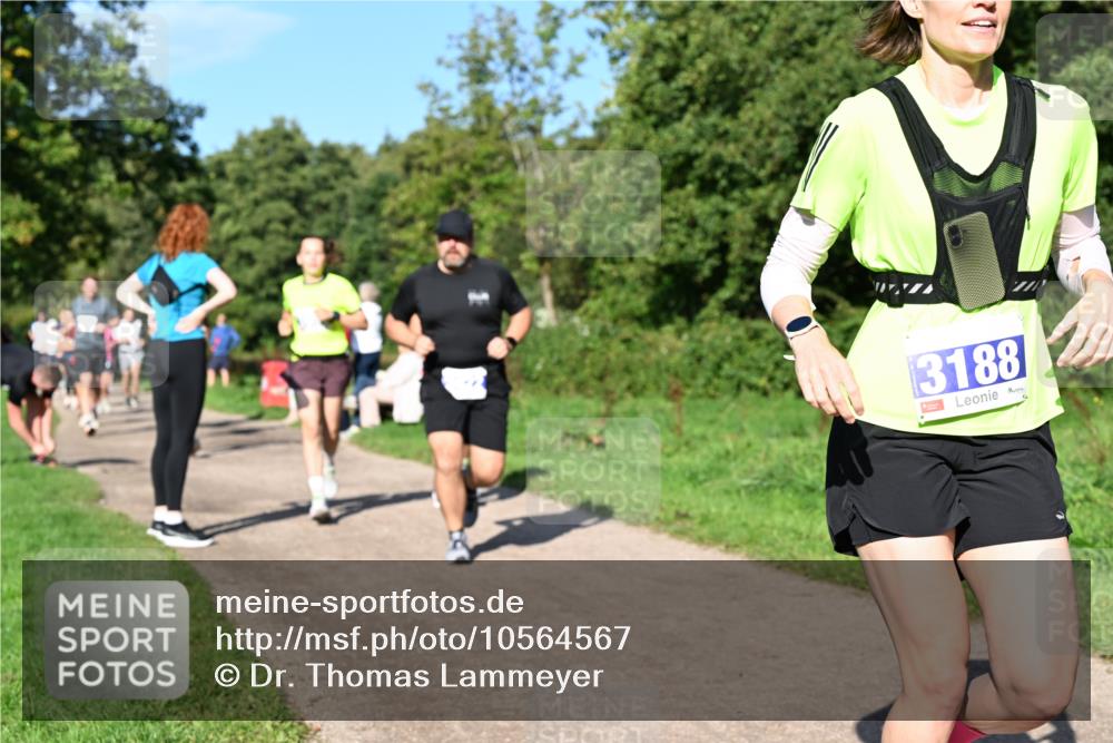 27.09.2026 - 35. Volkslauf durch das schöne Alstertal Dr. Thomas Lammeyer http://msf.ph/oto/10564567 27.09.2026 10:35:36 Laufen 3188 meine-sportfotos.de