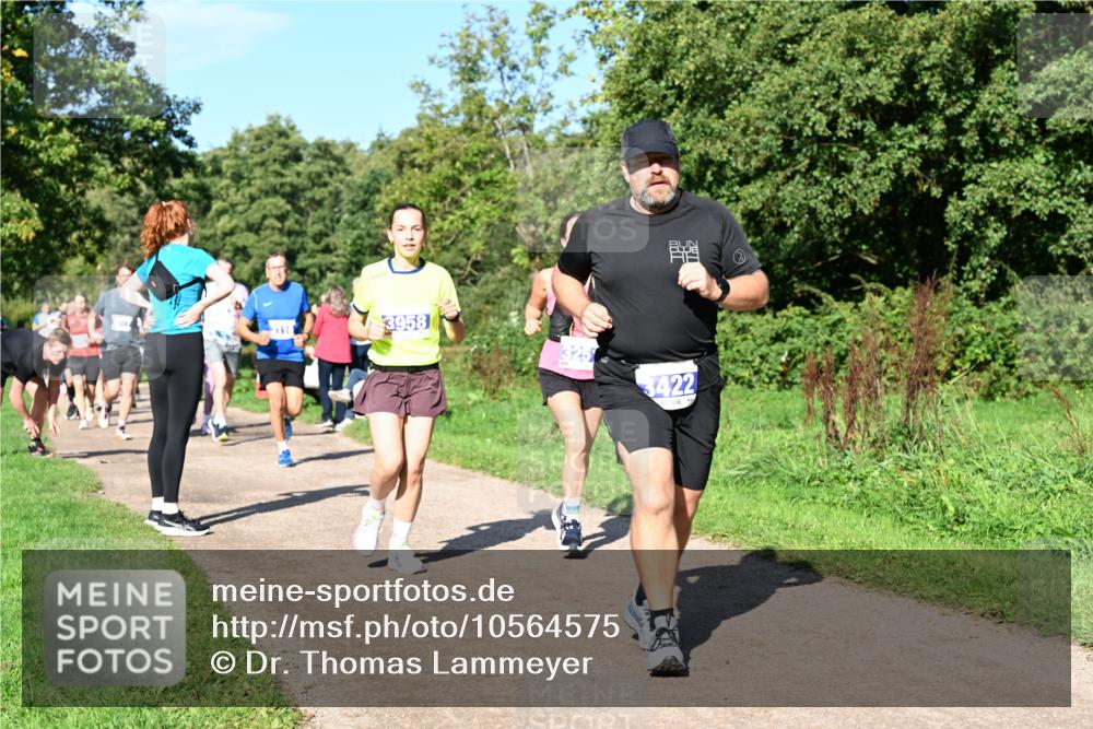 27.09.2026 - 35. Volkslauf durch das schöne Alstertal Dr. Thomas Lammeyer http://msf.ph/oto/10564575 27.09.2026 10:35:37 Laufen 3958, 325, 3422 meine-sportfotos.de