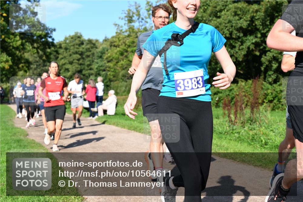 27.09.2026 - 35. Volkslauf durch das schöne Alstertal Dr. Thomas Lammeyer http://msf.ph/oto/10564611 27.09.2026 10:35:42 Laufen 3983 meine-sportfotos.de