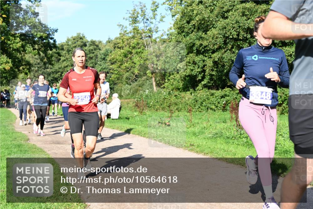 27.09.2026 - 35. Volkslauf durch das schöne Alstertal Dr. Thomas Lammeyer http://msf.ph/oto/10564618 27.09.2026 10:35:43 Laufen 850, 2250, 3348 meine-sportfotos.de