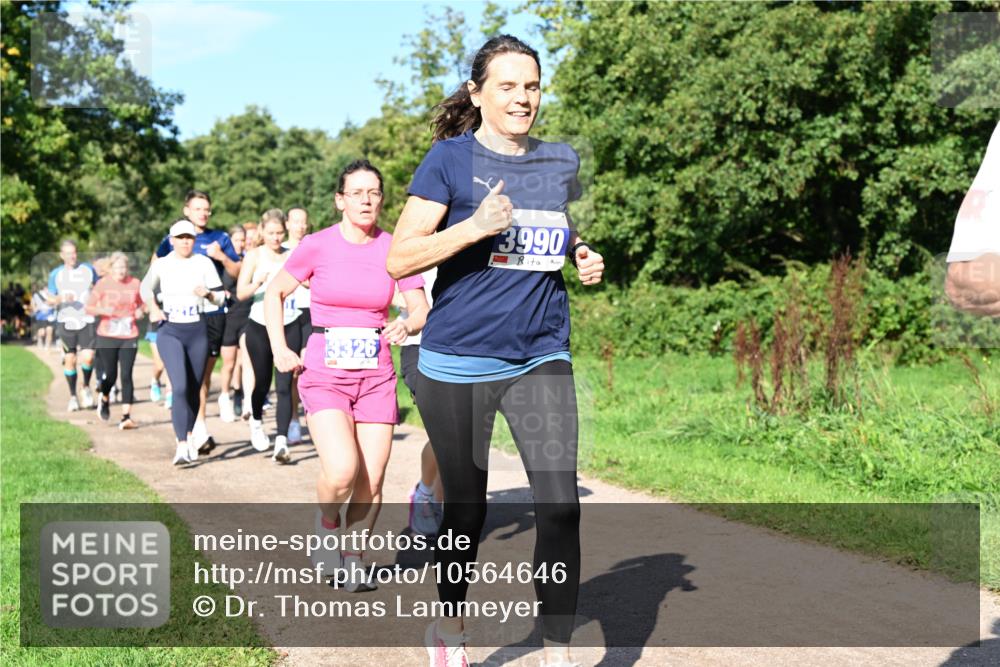 27.09.2026 - 35. Volkslauf durch das schöne Alstertal Dr. Thomas Lammeyer http://msf.ph/oto/10564646 27.09.2026 10:35:47 Laufen 326, 3990 meine-sportfotos.de