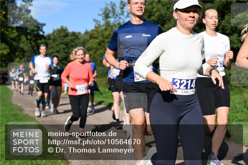 27.09.2026 - 35. Volkslauf durch das schöne Alstertal Dr. Thomas Lammeyer http://msf.ph/oto/10564670 27.09.2026 10:35:50 Laufen 3214 meine-sportfotos.de