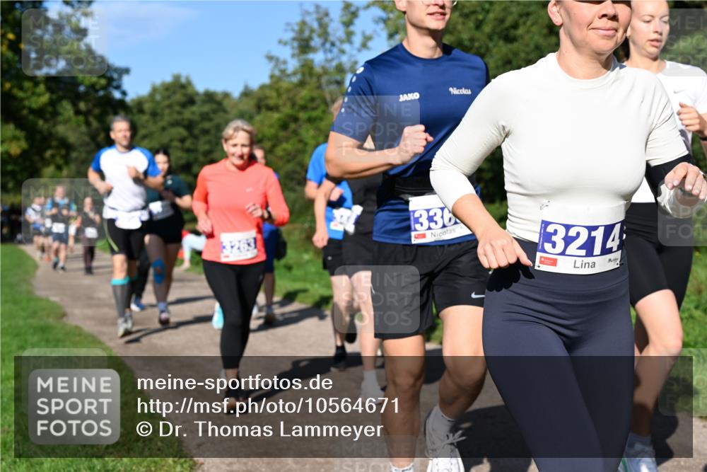 27.09.2026 - 35. Volkslauf durch das schöne Alstertal Dr. Thomas Lammeyer http://msf.ph/oto/10564671 27.09.2026 10:35:50 Laufen 336, 3214 meine-sportfotos.de