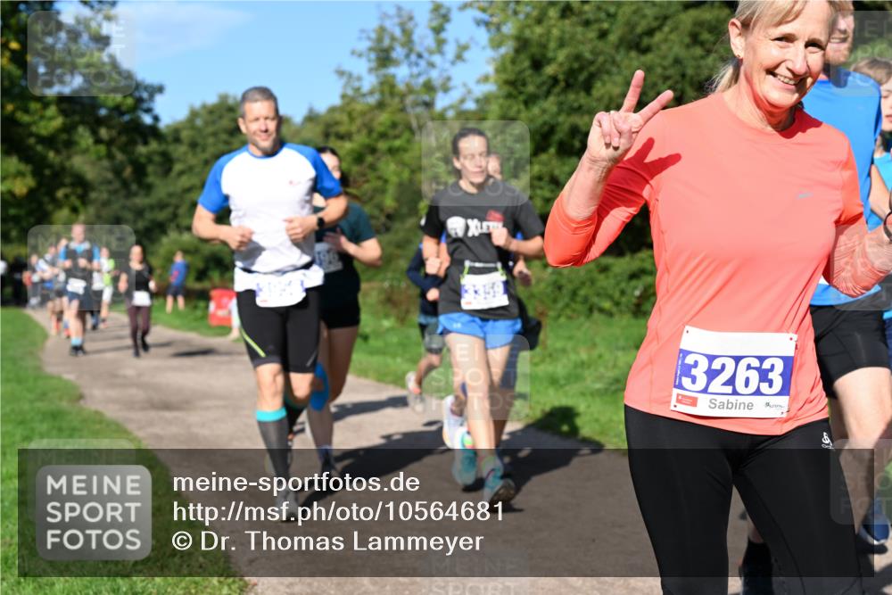 27.09.2026 - 35. Volkslauf durch das schöne Alstertal Dr. Thomas Lammeyer http://msf.ph/oto/10564681 27.09.2026 10:35:52 Laufen 3263 meine-sportfotos.de