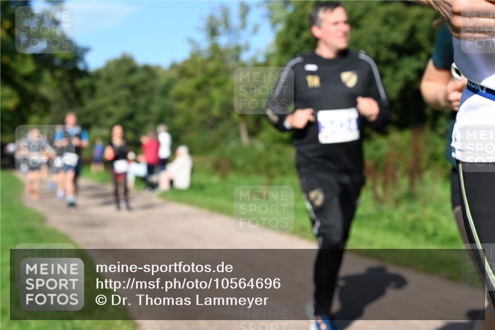 27.09.2026 - 35. Volkslauf durch das schöne Alstertal Dr. Thomas Lammeyer http://msf.ph/oto/10564696 27.09.2026 10:35:54 Laufen  meine-sportfotos.de